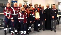 Socio onorario con consegna della tessera e dell'attestato al Questore Giuseppina Stellino