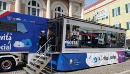 Una Vita da Social