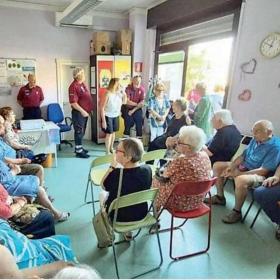 Volontari del Gruppo OdV della Sezione ANPS di Trieste a sostegno degli anziani nella prevenzione tr