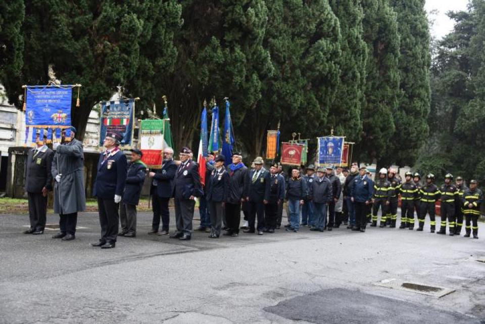 La memoria e il culto dei nostri caduti e defunti è un dovere per la Polizia di Stato