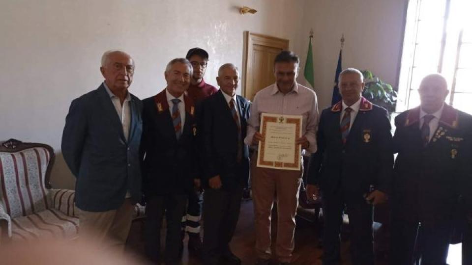 22 Agosto 2022 - Pesaro - Consegna pergamena a Socio Onorario e tessera ANPS al neo Questore di Pesa
