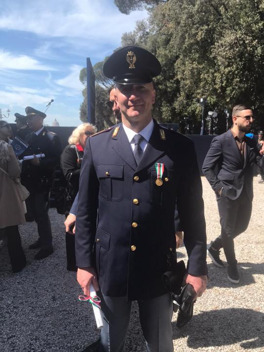 Medaglia d'oro al valor civile all'Agente della Polizia di Stato Clemente Martone.