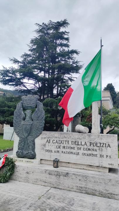 1° Novembre l'A.N.P.S. di Genova presidia il monumento Caduti della Polizia di Stato