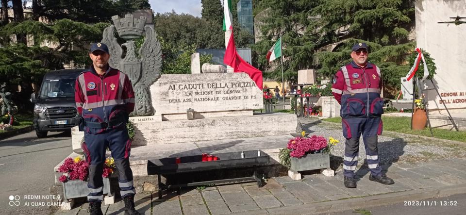 1° Novembre l'A.N.P.S. di Genova presidia il monumento Caduti della Polizia di Stato