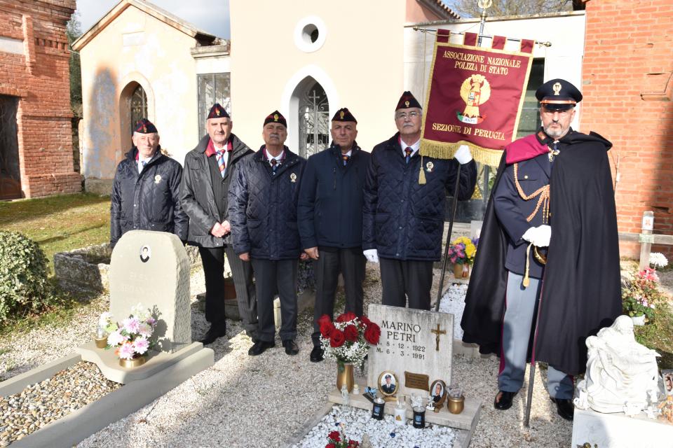 Cerimonia commemorativa al cimitero di Vernazzano in ricordo di Emanuele Petri