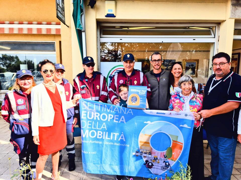 Donazione Defibrillatore Automatico - 2° DAE al Gruppo OdV di Trieste