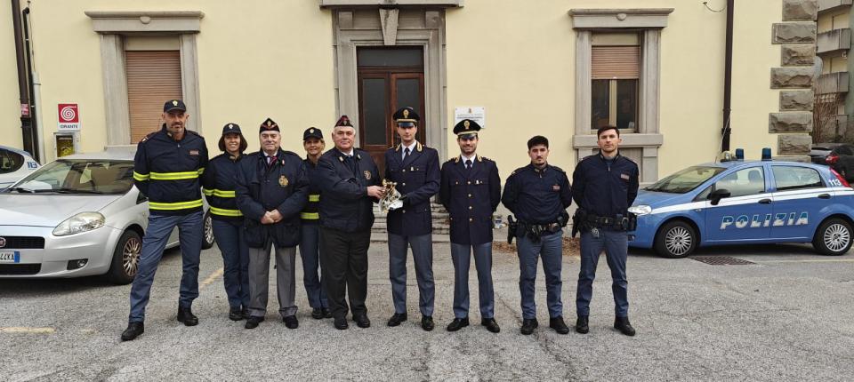 La Sezione ANPS ha incontrato gli operatori in servizio per lo scambio di auguri.